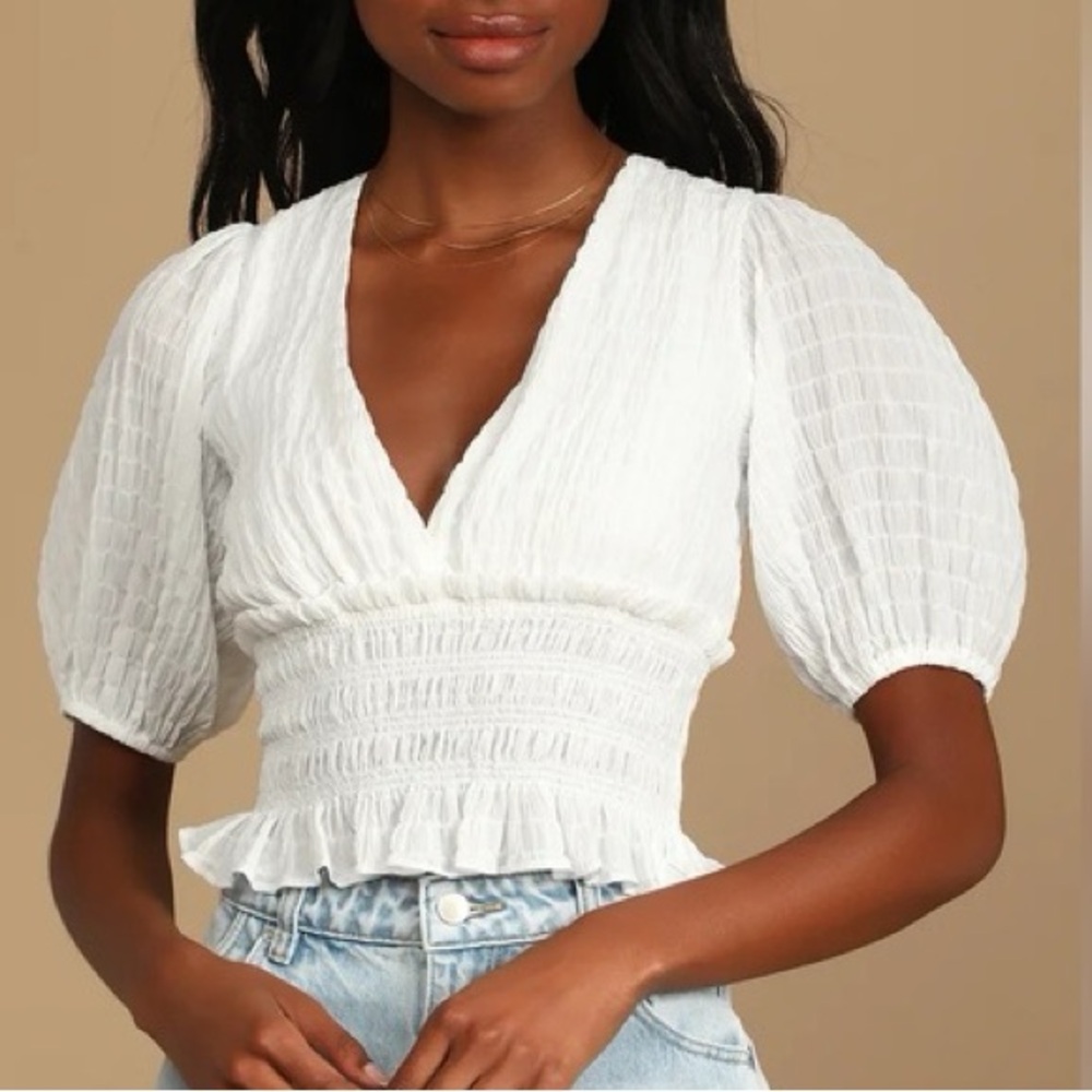 Idem Ditto Smocked V-neck Puff Sleeve Top